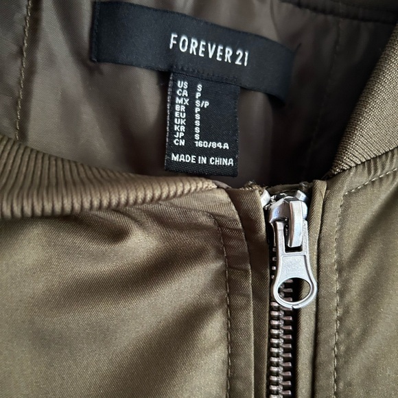 Army green bomber jacket - Picture 6 of 6